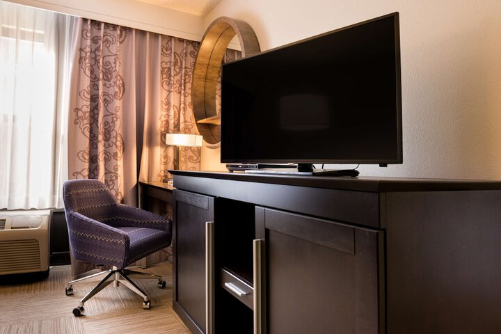 Room 25 of 57