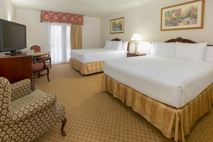 Music Road Resort Hotel and Inn