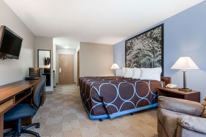 Room 5 of 14