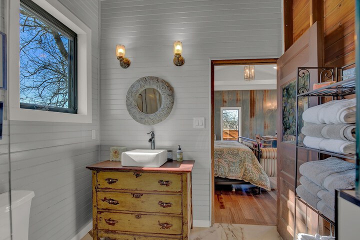 Stunning Home-right Across From Albert Dance Hall!