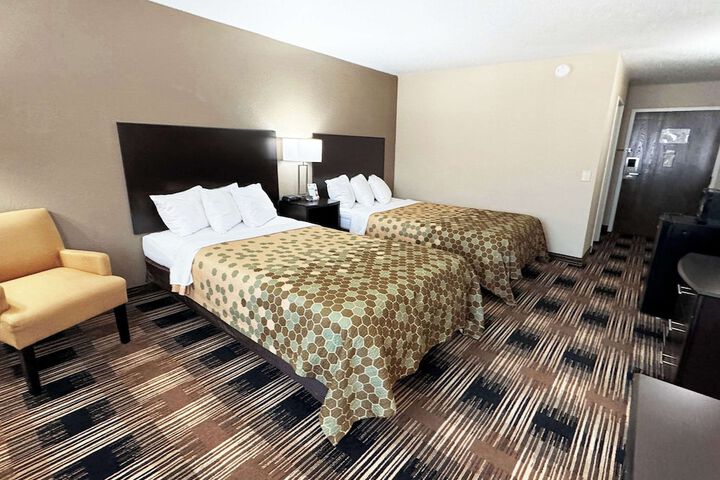 Econo Lodge Wausau - Rothschild