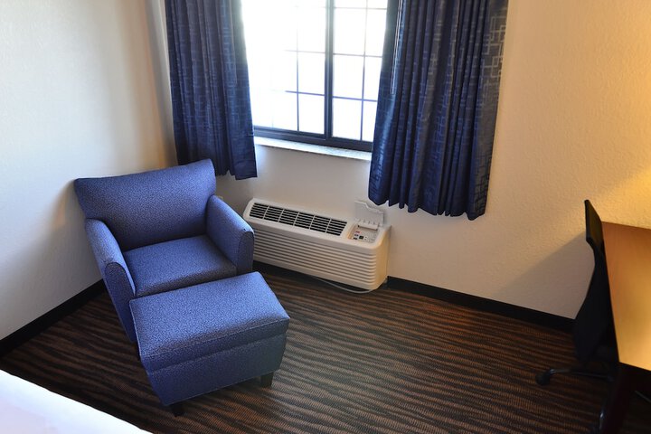 Room 65 of 106