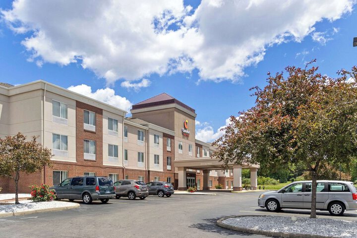 Hotel 6 of 53