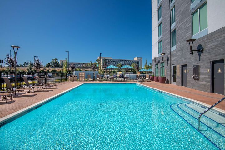 Hyatt Place San Jose Airport