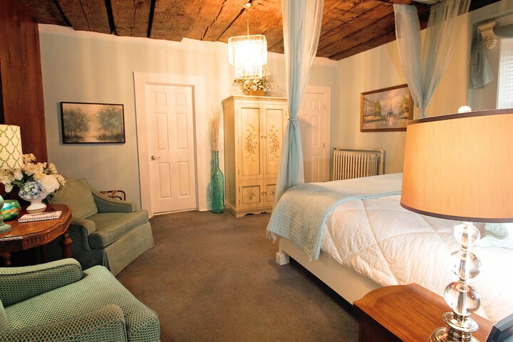 Room 34 of 67