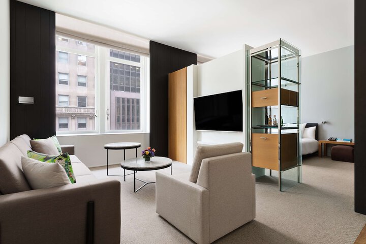 Room 44 of 64