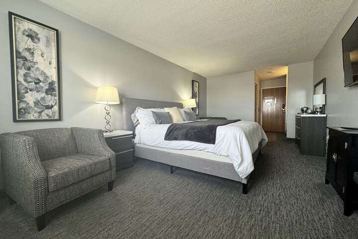 Room 25 of 29