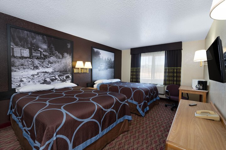 Room 5 of 15