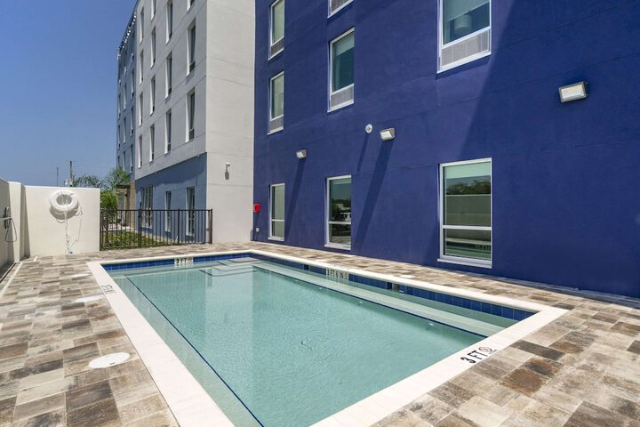 Comfort Inn & Suites New Port Richey Downtown District
