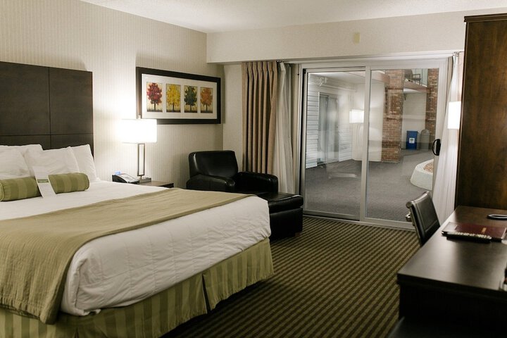 Room 11 of 50