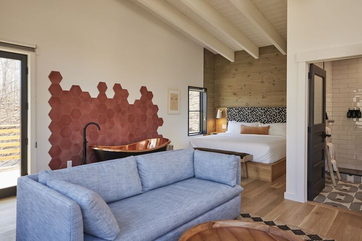 Woodstock Way Hotel