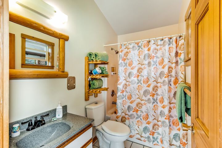Room 121 of 189