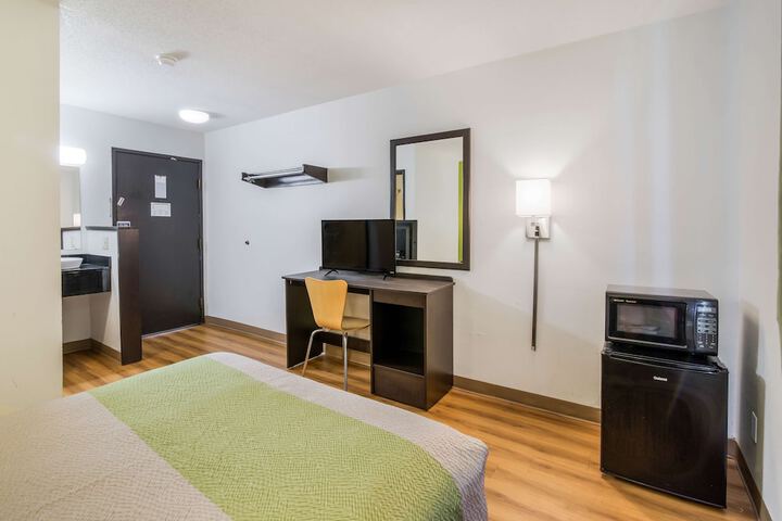 Room 22 of 34