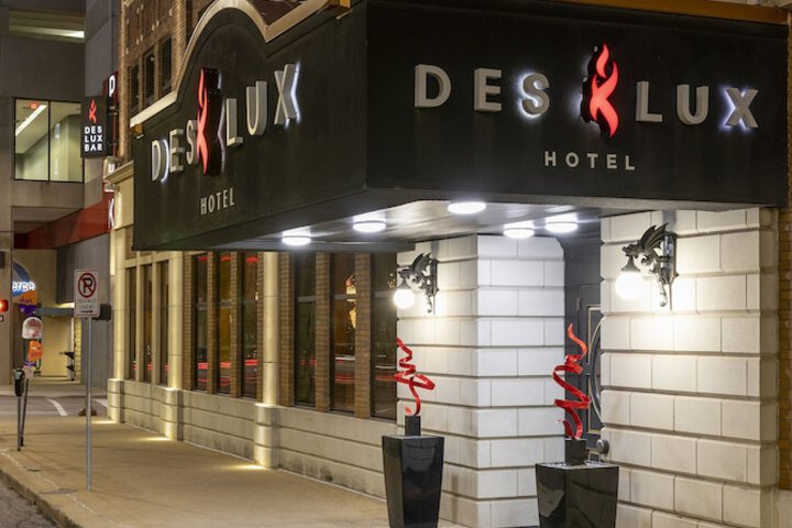 Des Lux Hotel
