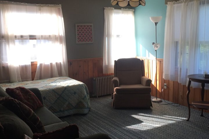 Room 18 of 35