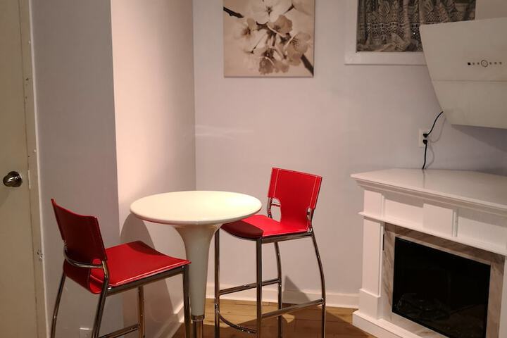 Room 14 of 36