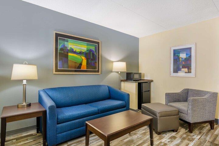 Room 34 of 50