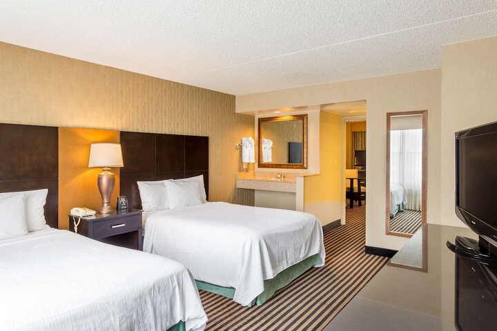 Embassy Suites by Hilton Piscataway Somerset