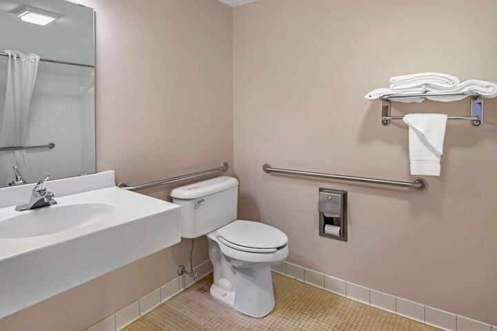 Room 35 of 42