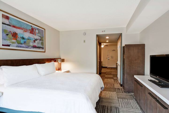 Room 26 of 49
