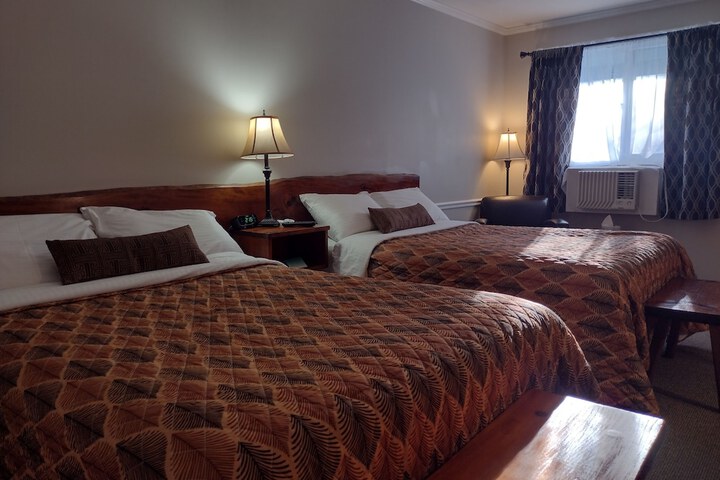 Room 54 of 76