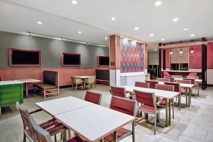 Holiday Inn Erie by IHG