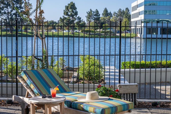 Sundeck 190 of 196
