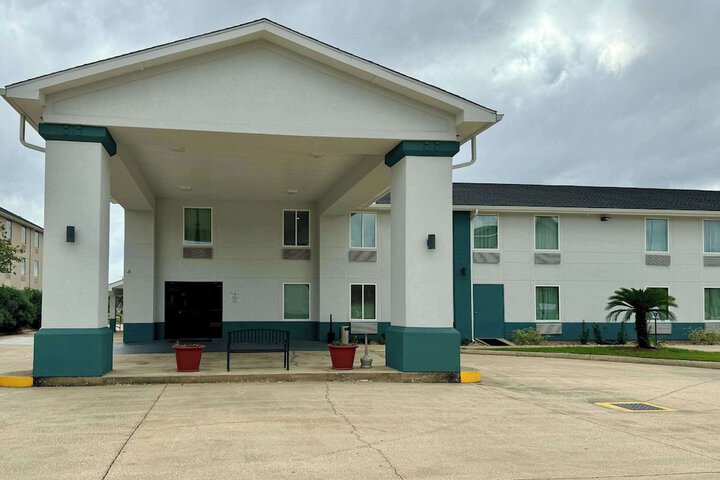 Hotel 2 of 17