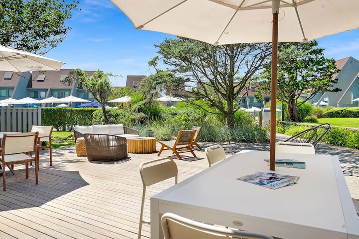 The Surf Club