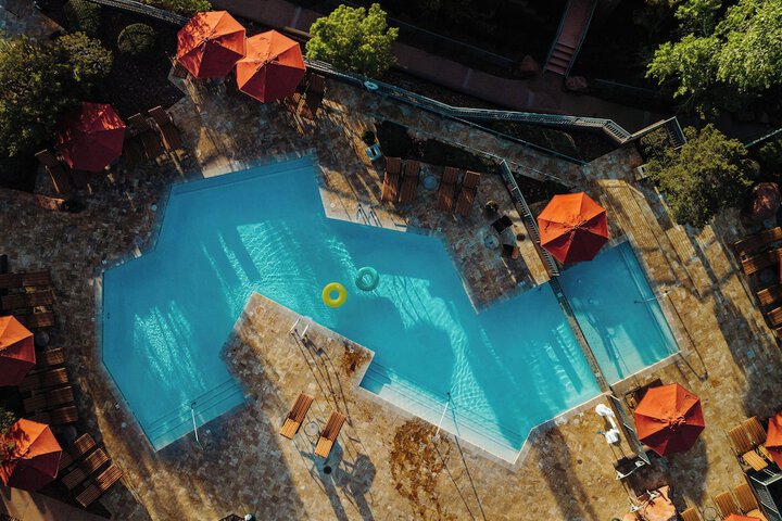 Pool 17 of 46