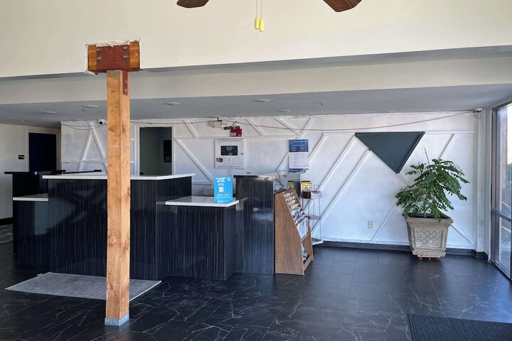 Studio 6 Suites Delano CA