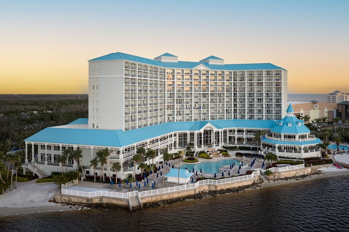 Hotel 5 of 106