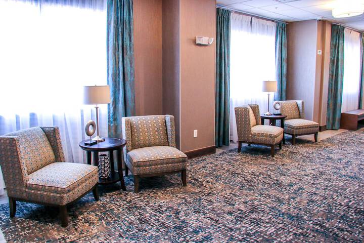 Holiday Inn & Suites Denver Tech Center-Centennial by IHG
