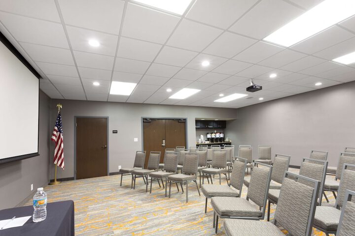 Hampton Inn Pittsburgh / West Mifflin