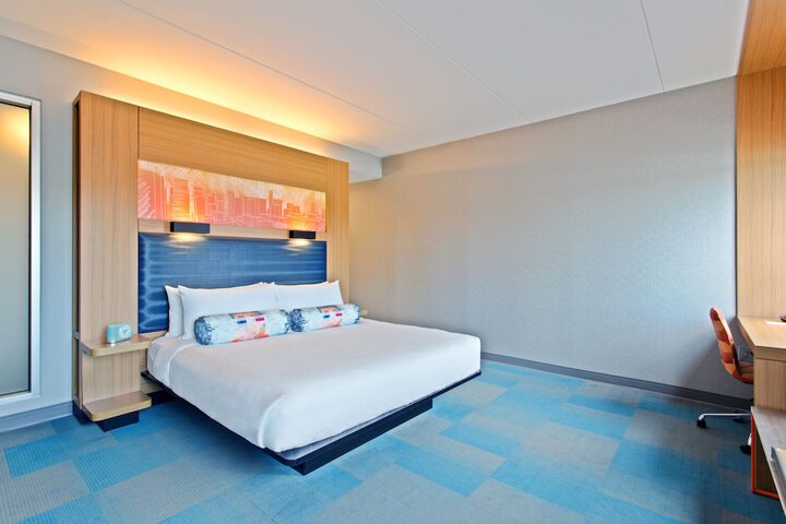 Room 16 of 25