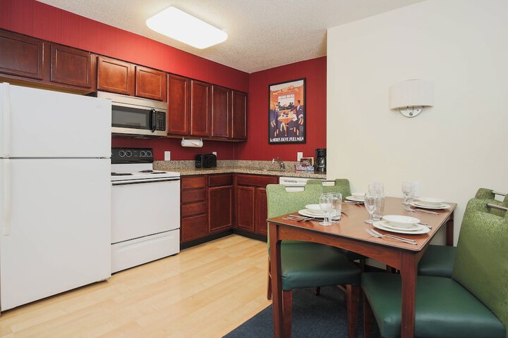 Room 16 of 27