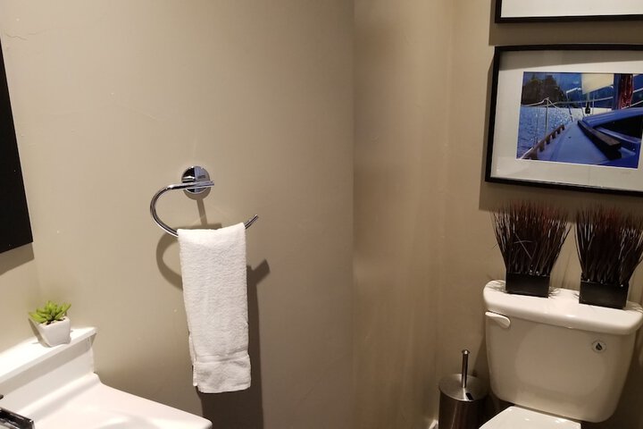 Room 164 of 245