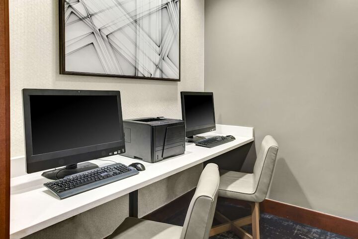 Business Center 52 of 53