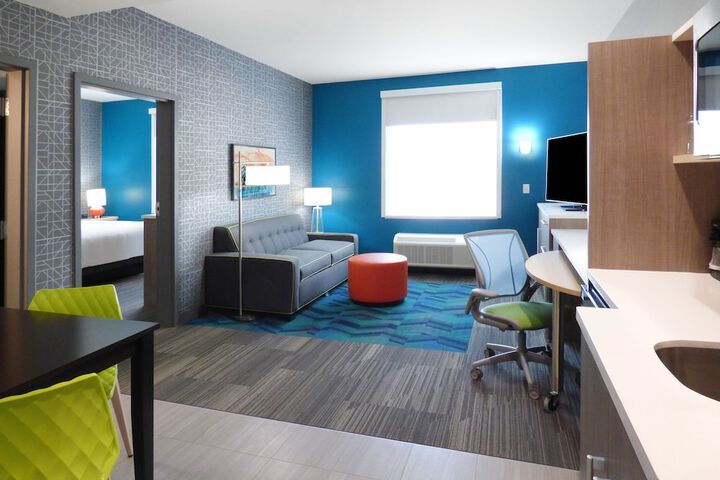 Room 3 of 9