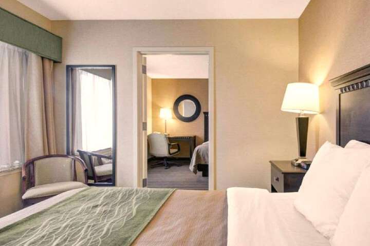 Room 8 of 27