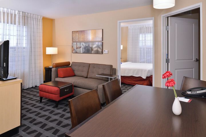 Room 19 of 40
