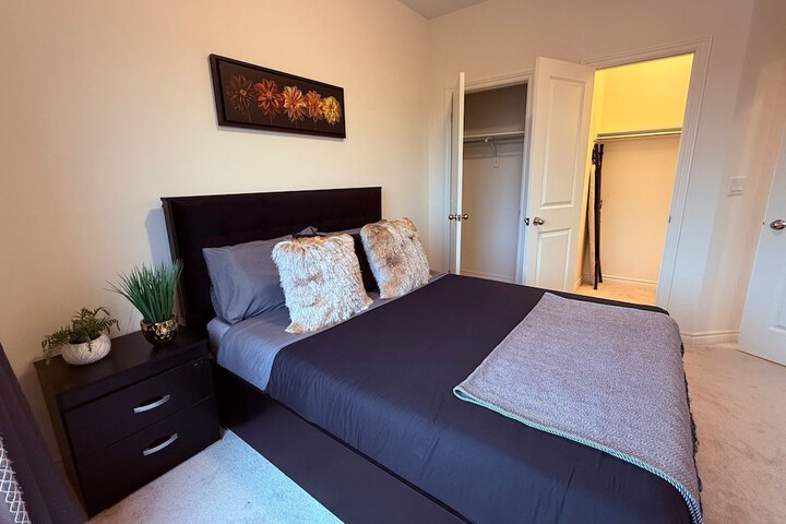 Ajax Suites
