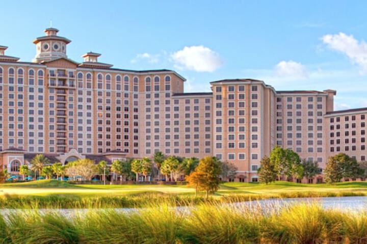 Hotel 2 of 172