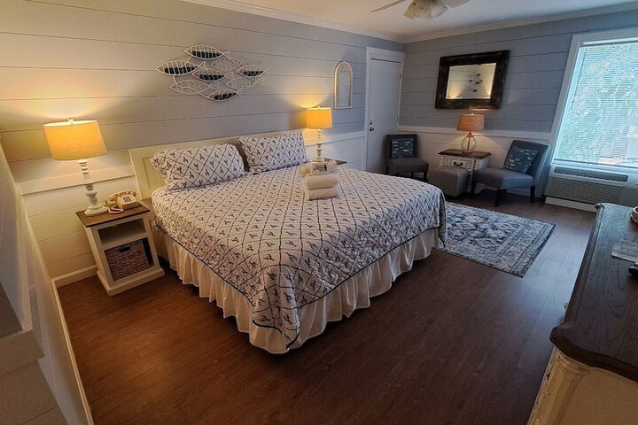 Saint Simons Inn by the Lighthouse