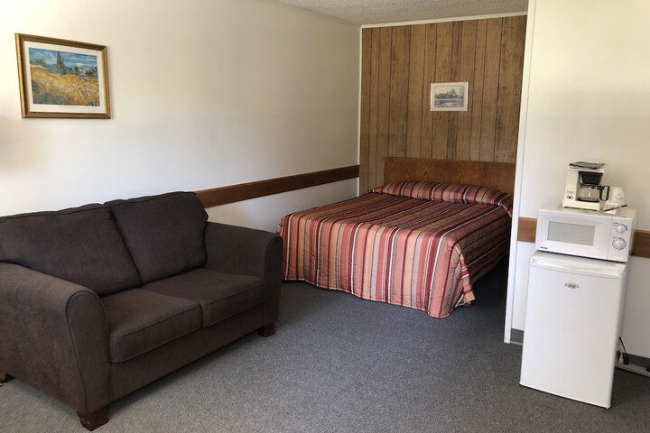 Room 15 of 19