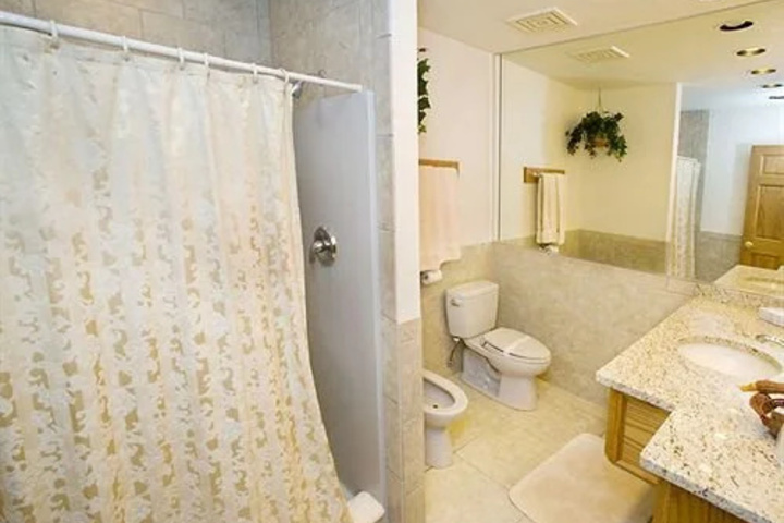 Sybaris Pool Suites Northbrook Adults Only