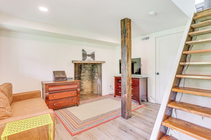 Waterfront Studio w / Loft & Dock Near Narrowsburg!