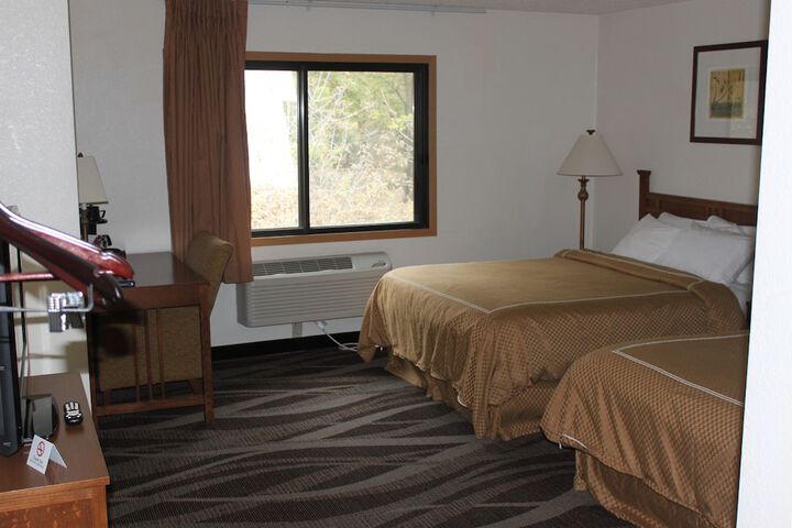 Room 16 of 36