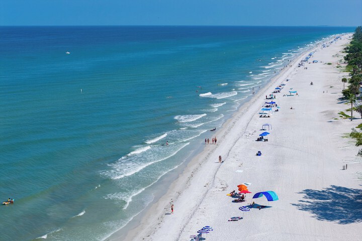 Holiday Inn & Suites Clearwater Beach S-Harbourside by IHG