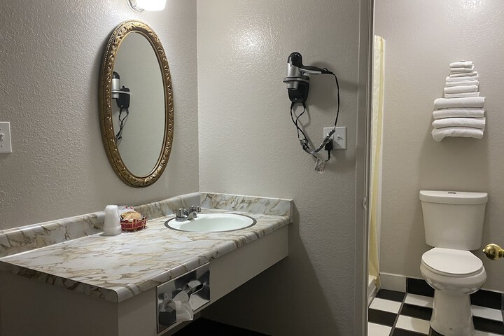 Room 29 of 30